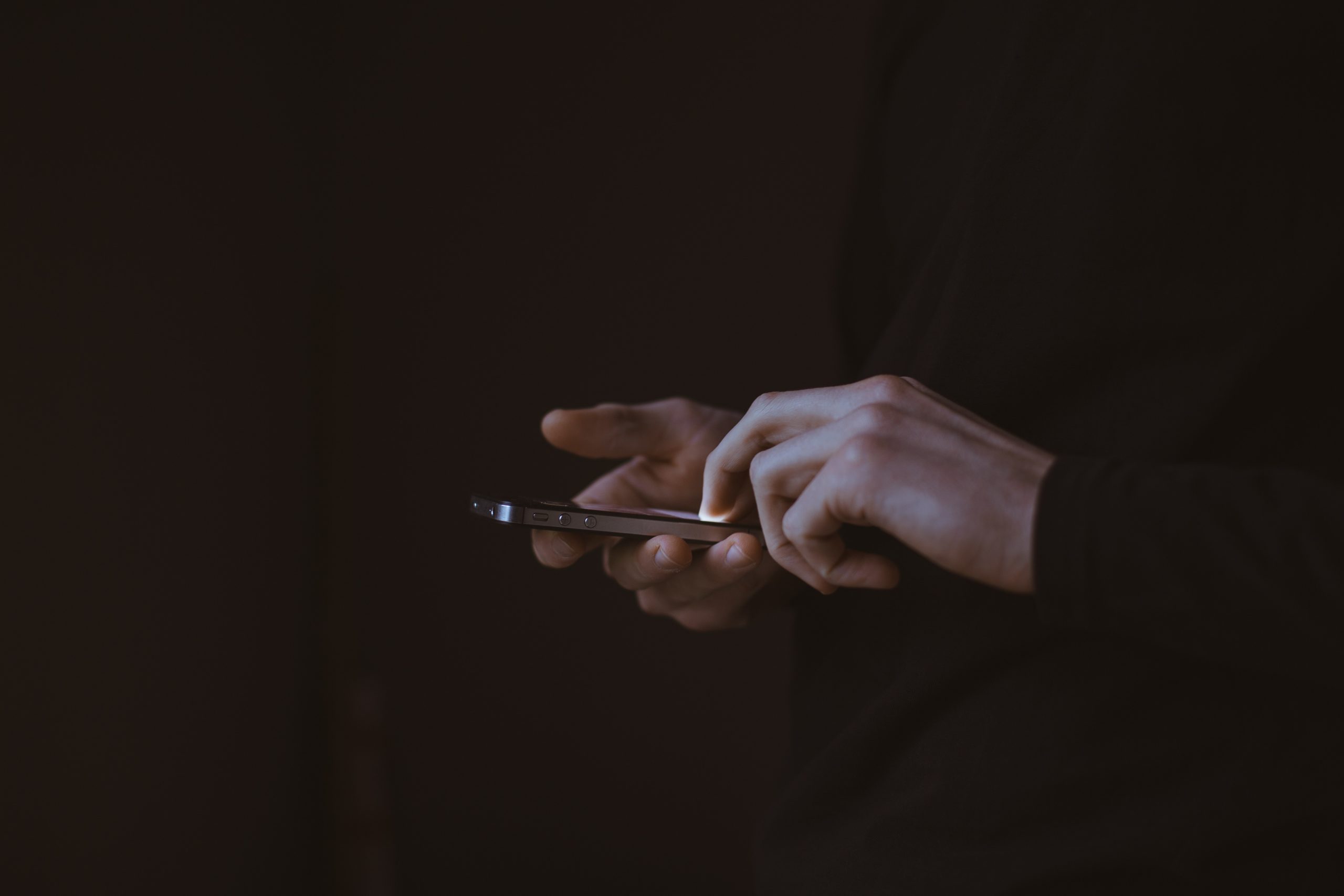 gilles-lambert-pb_lF8VWaPU-unsplash